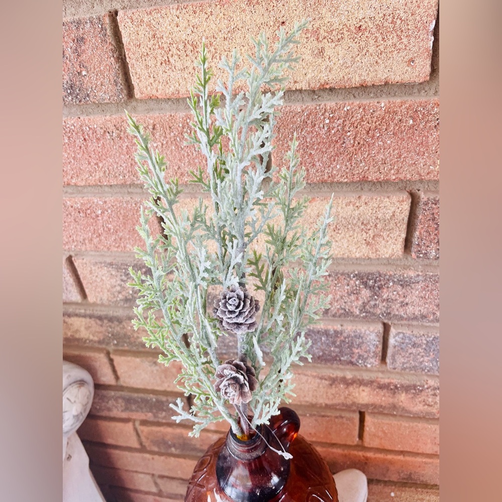 *Woodland Cedar Pick, 16”